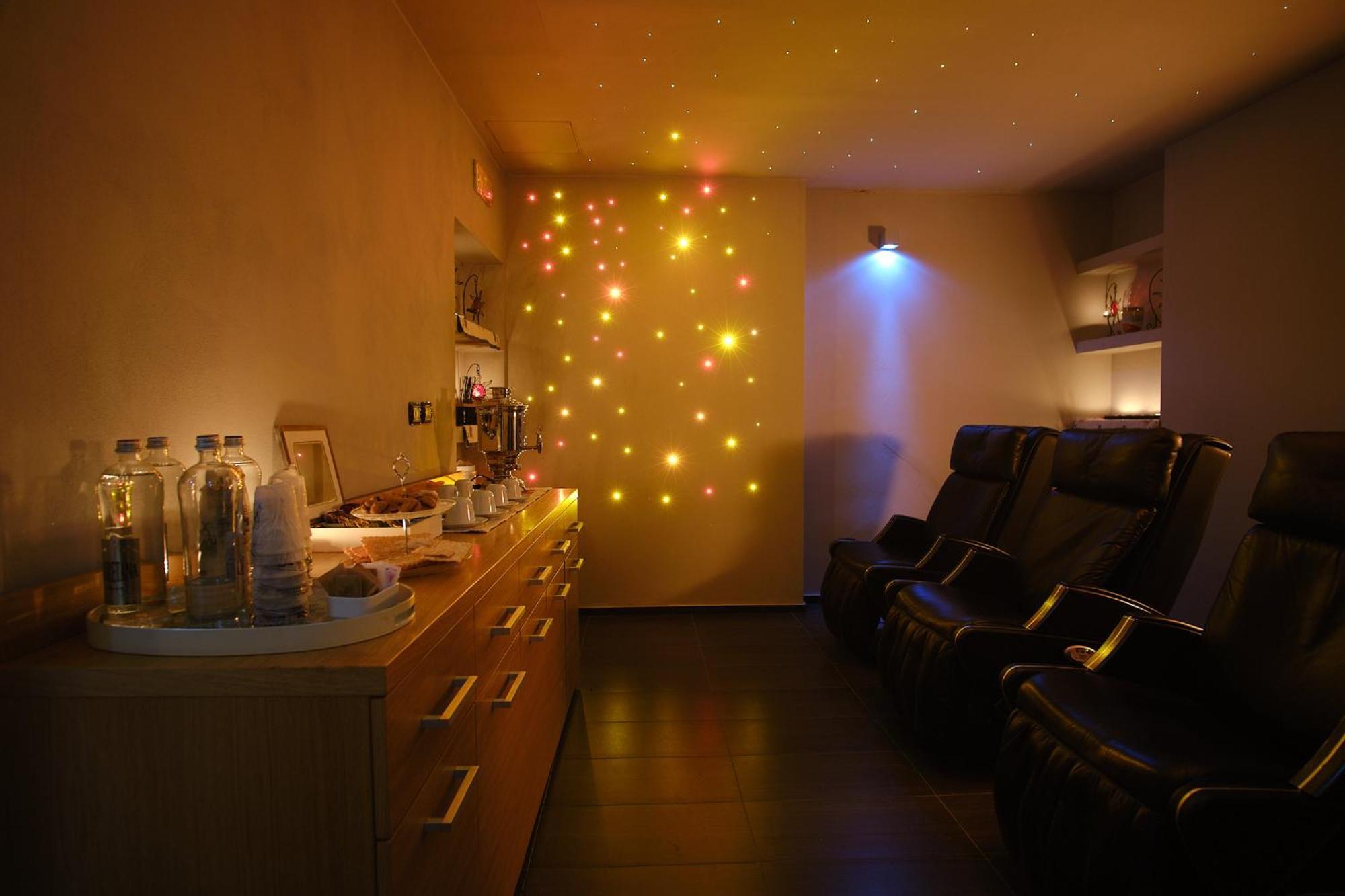 Hotel Bes & 4*