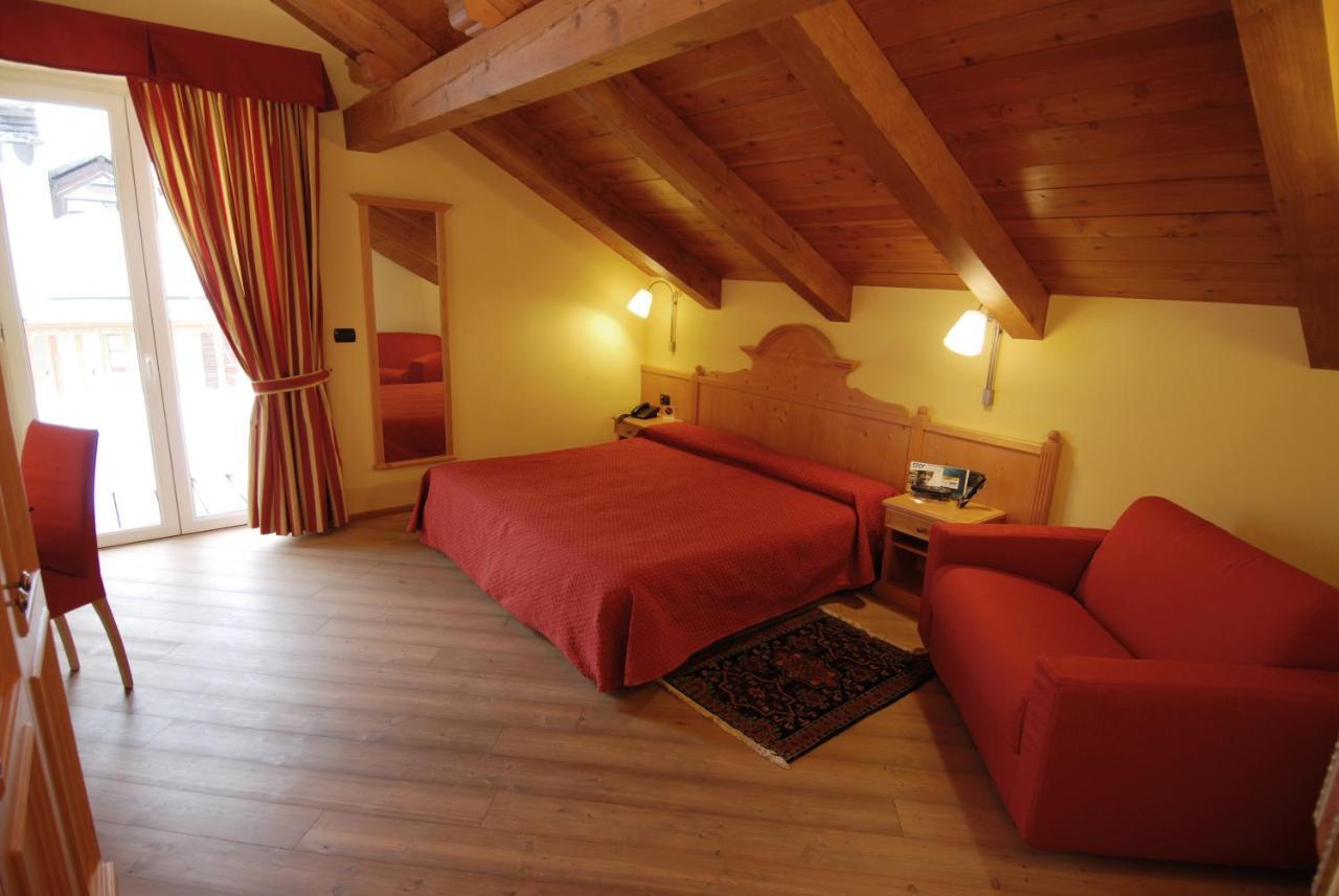 Hotel Bes & 4*